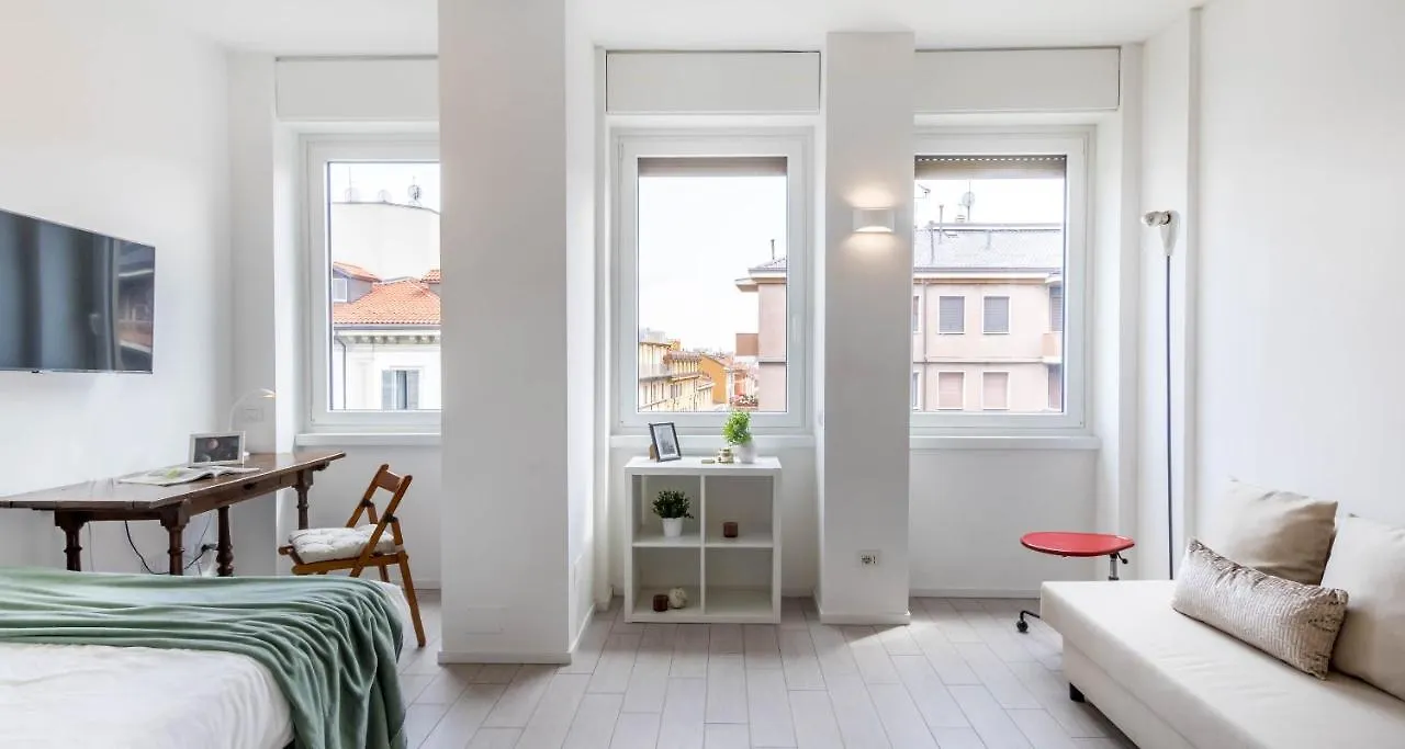 Joivy Bright Studio For 3 Near Porta Romana And Ied Milan Apartment