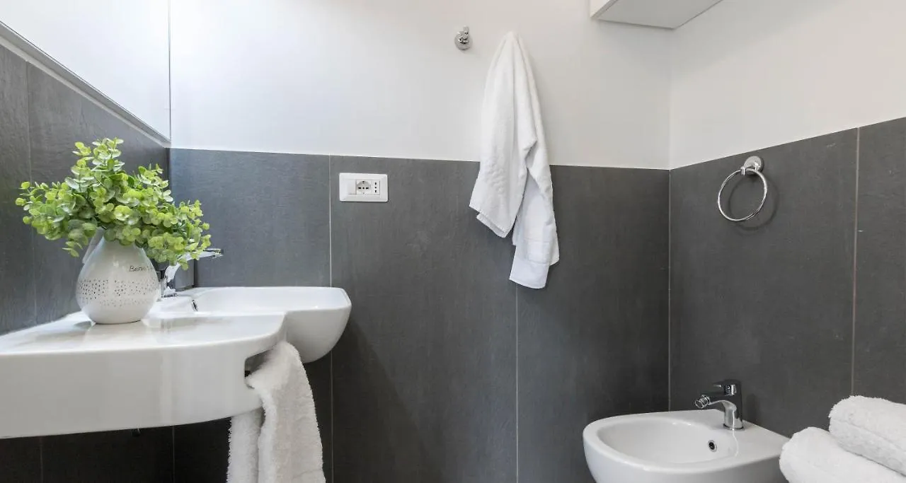 Joivy Bright Studio For 3 Near Porta Romana And Ied Milan Italy